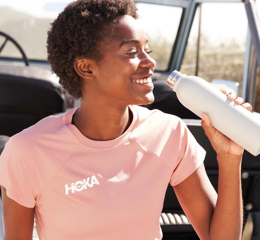 Hoka Australia One One Performance Short Sleeve - Womens Tops Pink - TFVXR-1934